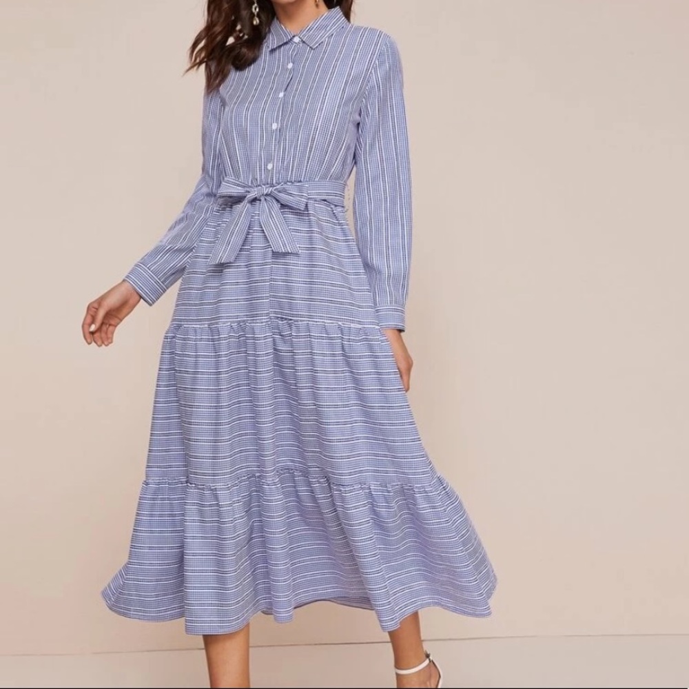Stripped selfie shirt dress